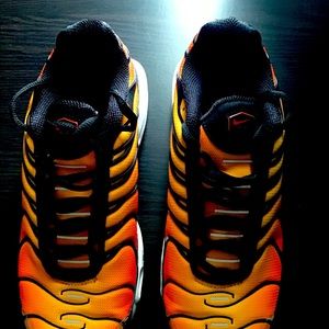 Nike Sneakers with an Orange County experience..